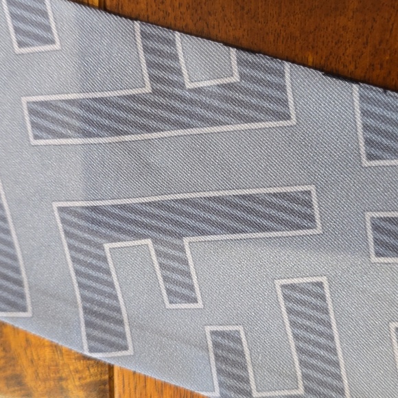 Fendi Logo Bag Or Hair Scarf - Picture 3 of 5